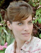 Amanda Peet